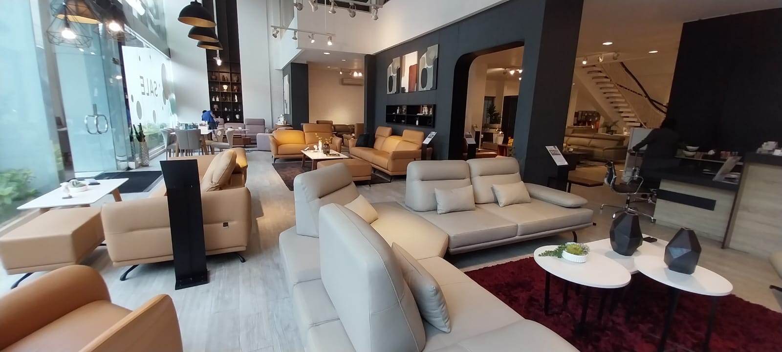 toko furnitur di surabaya