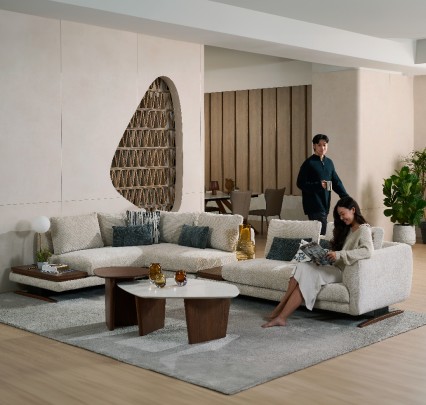 GRATIS Tambahan Meja Tamu | Sofa kain evita dengan ukuran bentuk L yang besar, terdapat dua meja kayu cantik dan kokoh di bagian tengah dan di ujung sudut sofa