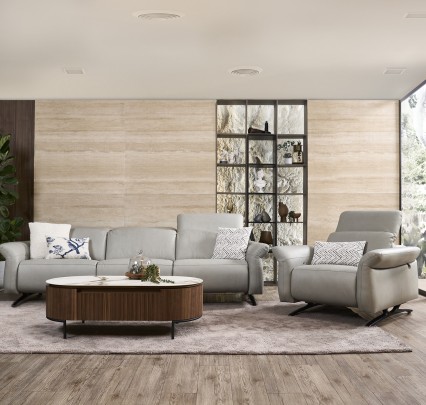 Sofa Kulit 3 Seater + 1 Seater Recliner Motorized dengan Sandaran yang Dapat Disesuaikan | Gratis Meja Kopi  